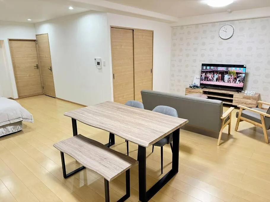 דירות אוסקה Ma House 402 0*,